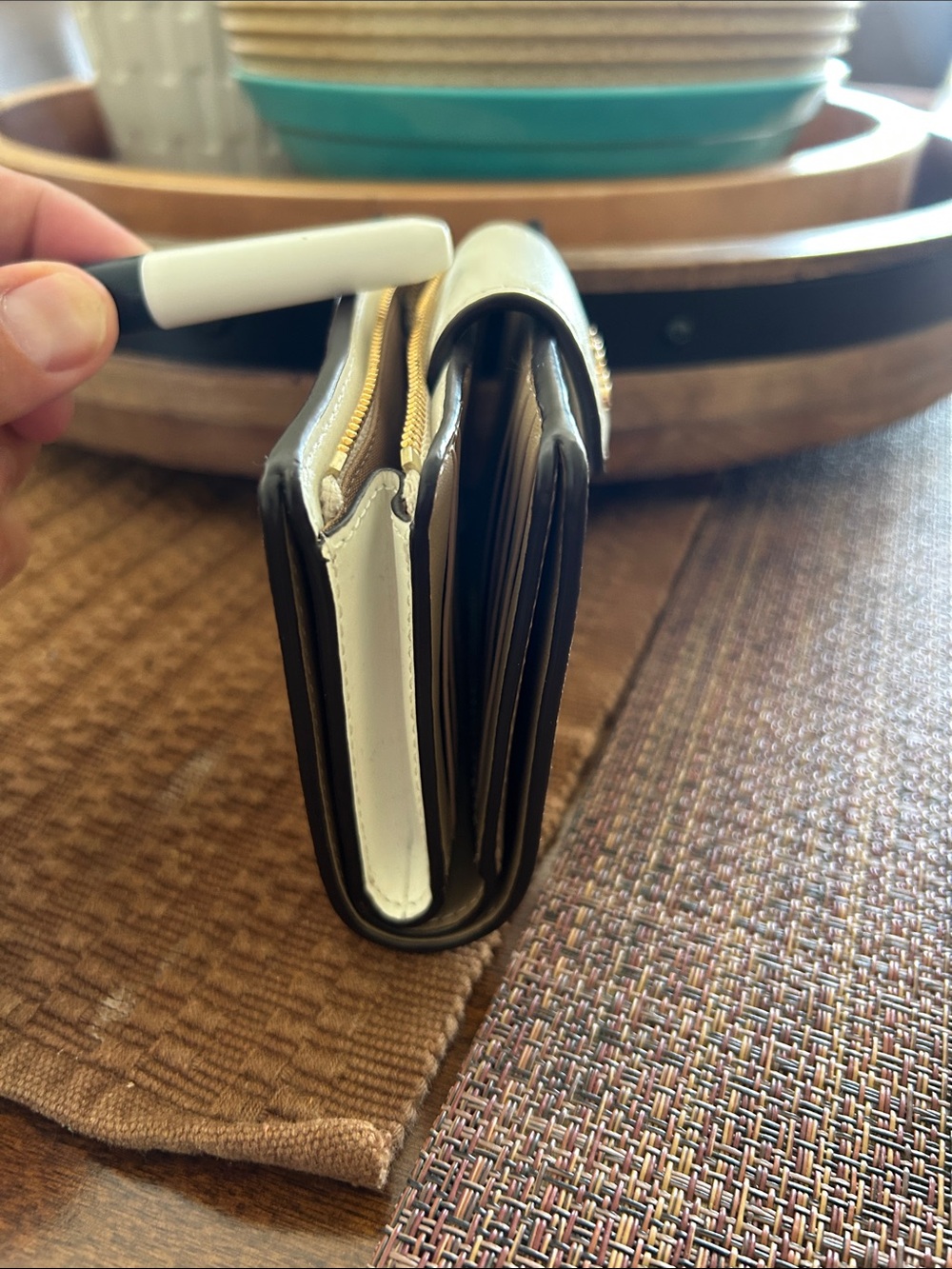 COACH White Floral Small Snap Wallet with Gold Logo - Picture 4 of 5
